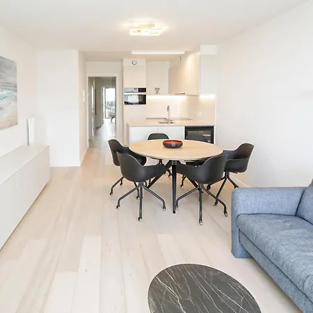 Apartment 2 Bedroom In *
